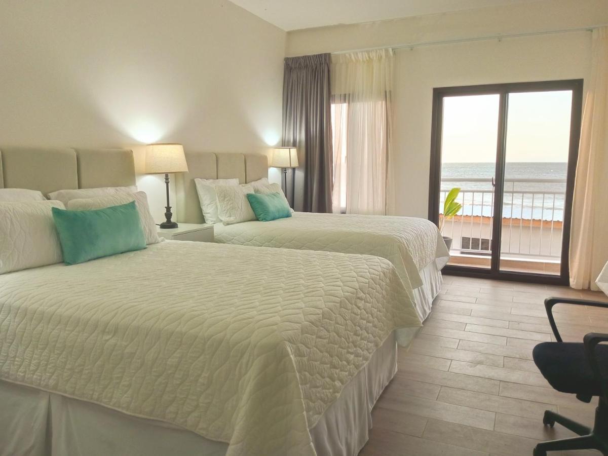 Tramonto Boutique Hotel La Ceiba Buitenkant foto